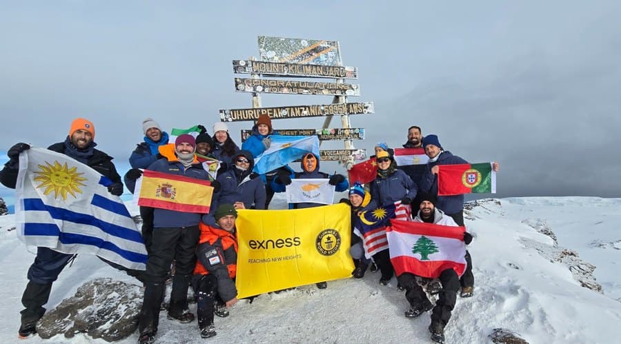 Source illustration for Exness reports a Kilimanjaro record for a trading-risk-awareness lesson