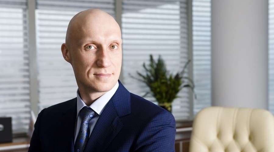 Source illustration for Exclusive: FXTM to Give Up FCA Licence, Raises UAE Bet